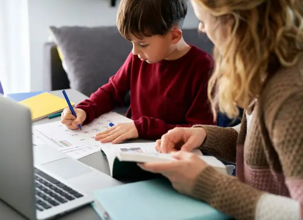 éussir son secondaire sans fréquenter une école physique